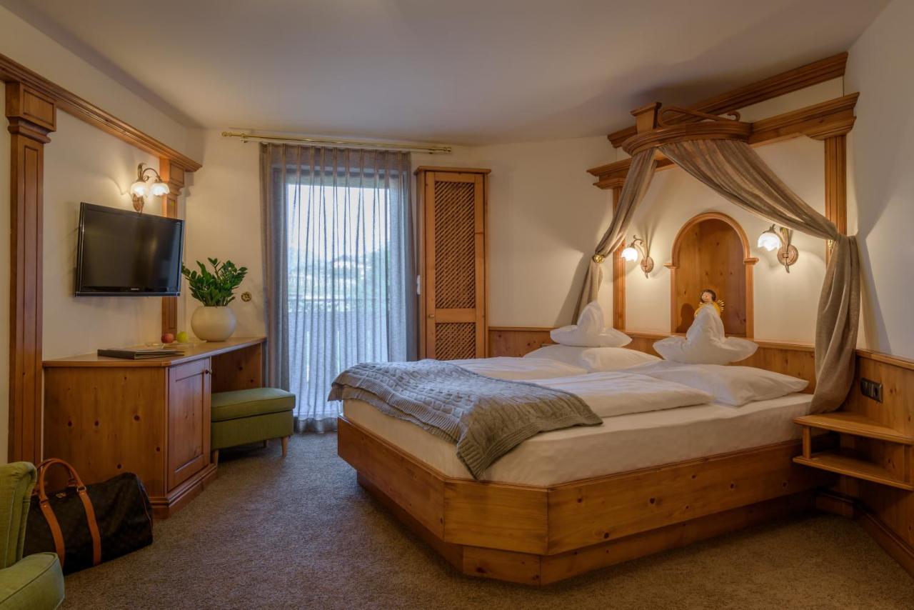 טזימו Hotel Zum Mohren מראה חיצוני תמונה